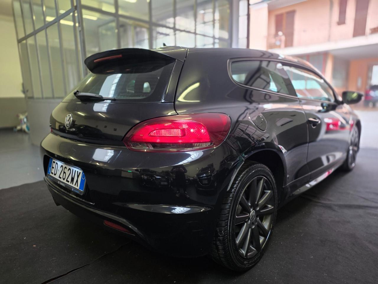 Volkswagen Scirocco 2.0 TDI 140CV DPF