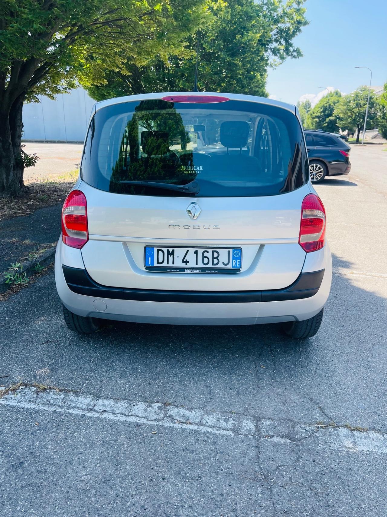 Renault Modus Grand 1.2 16V Dynamique