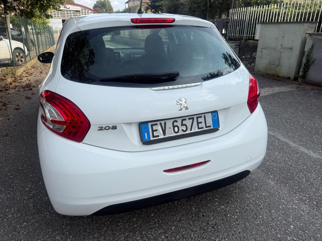 Peugeot 208 PureTech 82 5 porte Allure