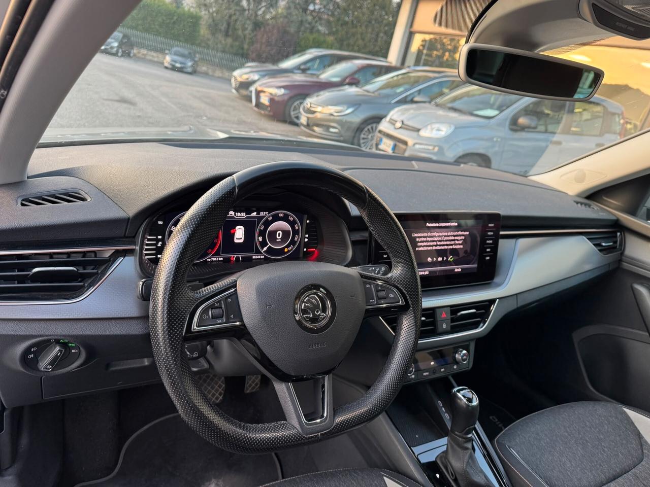 Skoda Kamiq 1.5 TSI ACT DSG ScoutLine *UNICOPROPRIETARIO*FULL OPTIONAL*