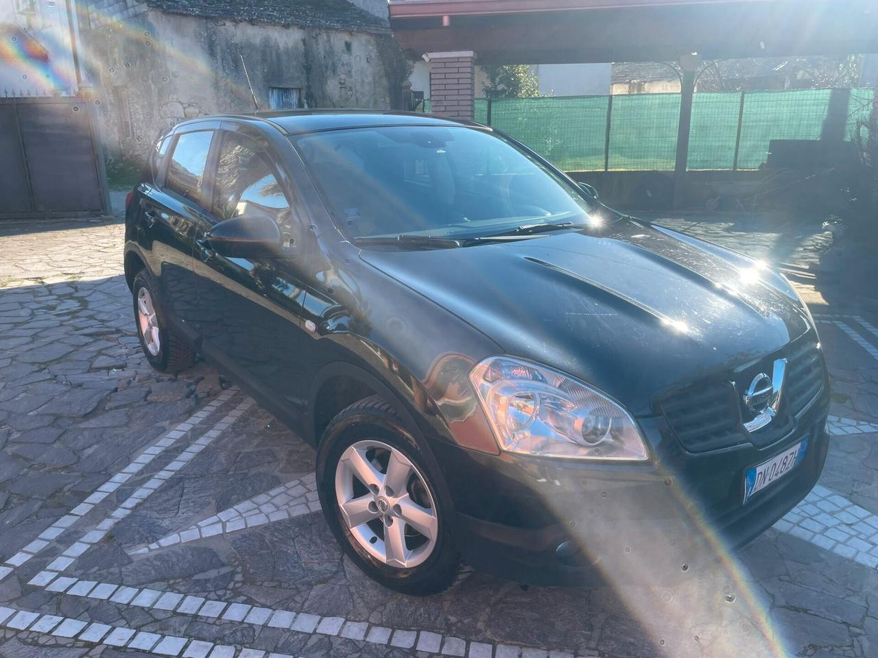 Nissan Qashqai 2.0 dCi DPF Tekna