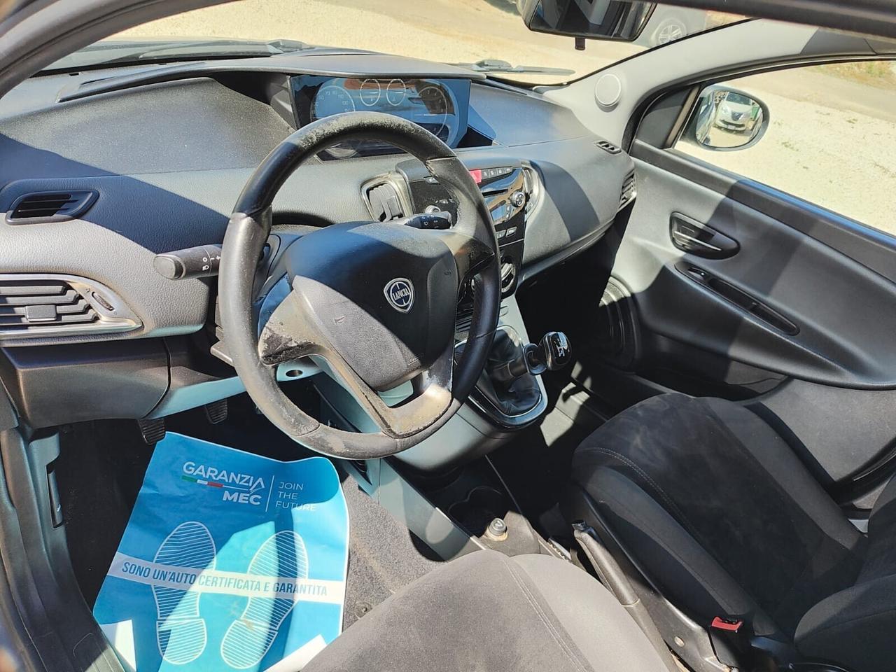 Lancia Ypsilon 1.2 69 CV 5 porte S&S Gold