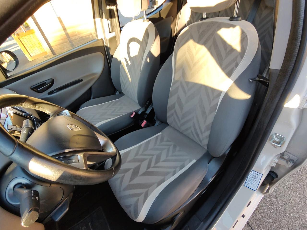 Lancia Ypsilon 1.2 , GPL, 5 PORTE ECOCHIC ELLE OK NEOPATENTATI, GARANZIA L.12 MESI