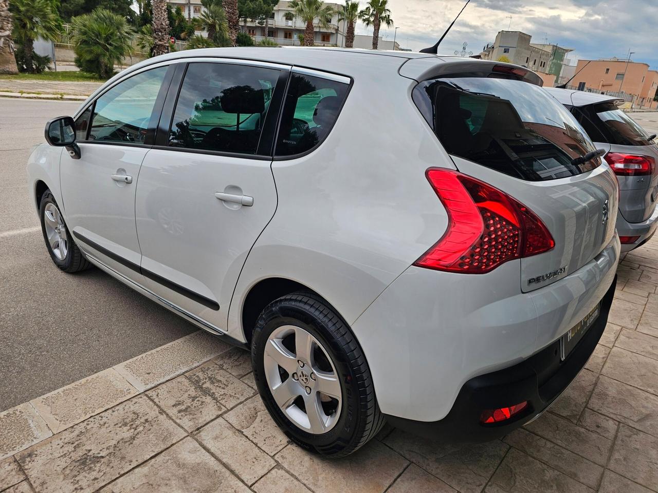 PEUGEOT 3008 1.6 HDI 112CV ACCESS PREMIUM AUTO