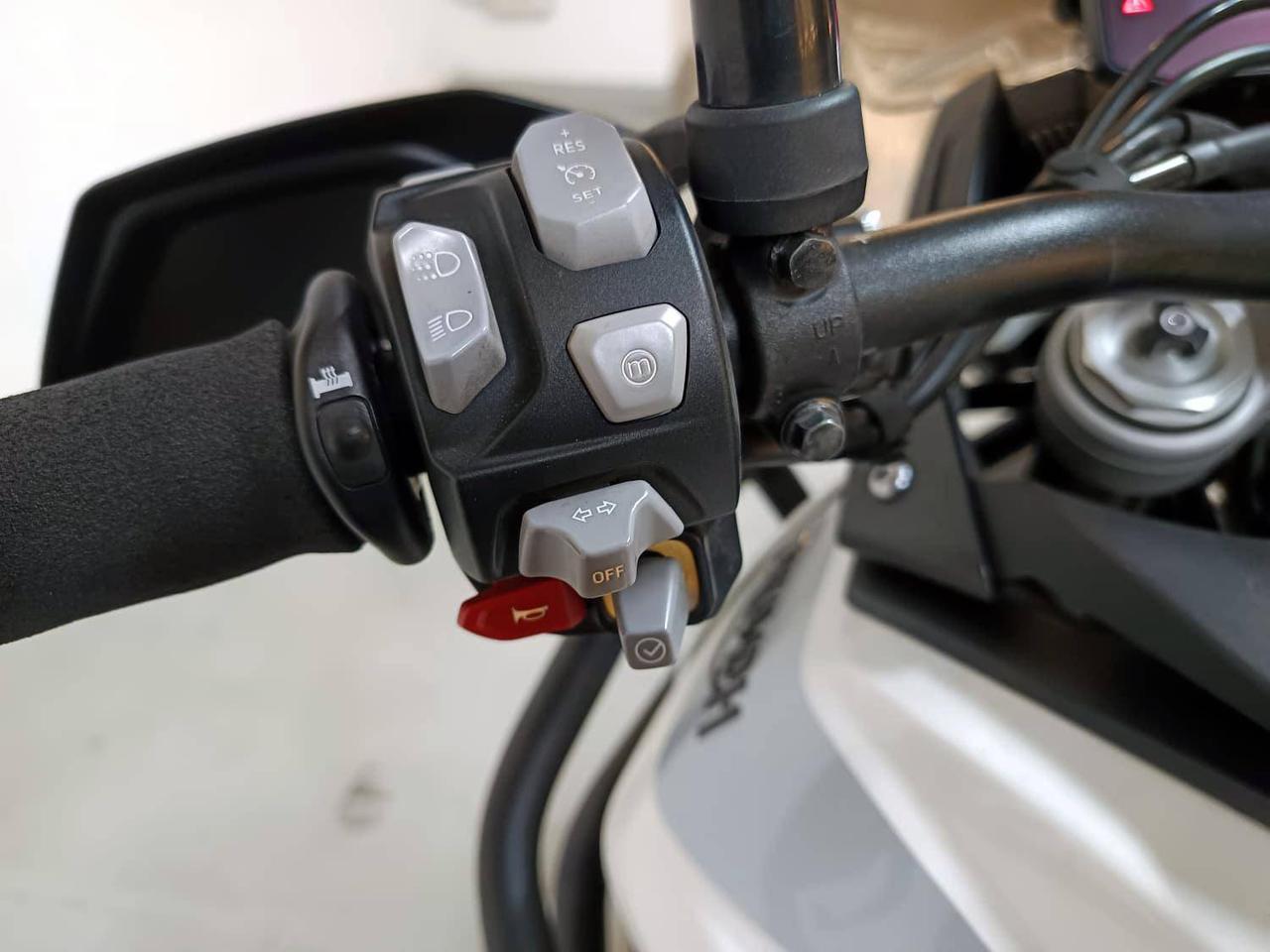 TRIUMPH Tiger 900 GT Pro