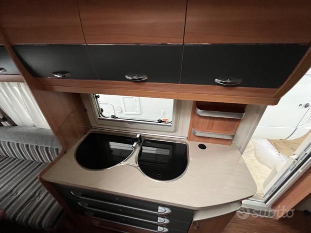 Hobby De luxe 4 posti 5 metri