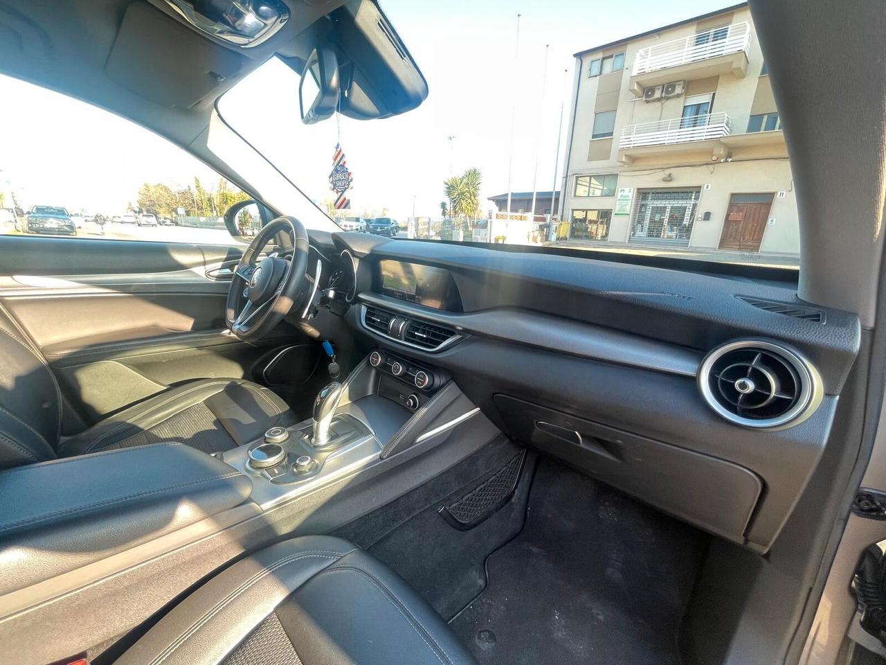 Alfa Romeo Stelvio 2.2 Turbodiesel 210 CV AT8 Q4 Super