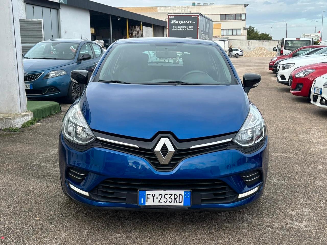 Renault Clio TCe 12V 90 CV 5 porte Moschino