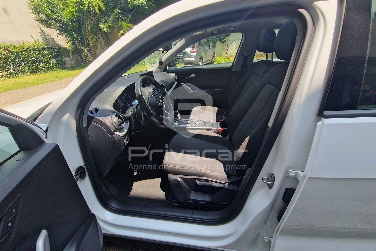 AUDI Q2 30 TDI S tronic Identity Black
