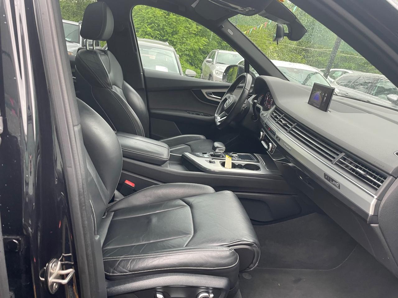 Audi Q7 3.0 TDI 272 CV quattro*Automatik*S line*Tetto*Pelle