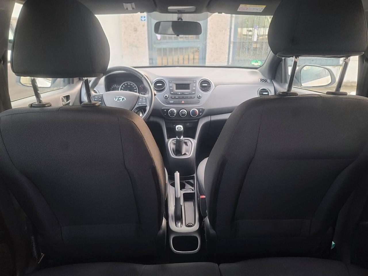 Hyundai i10 1.0 BENZ SOLO 20.000KM