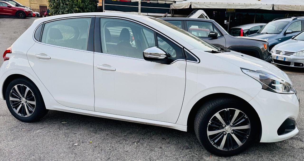 Peugeot 208 PureTech 82 5 porte Allure Ok Neopatentati