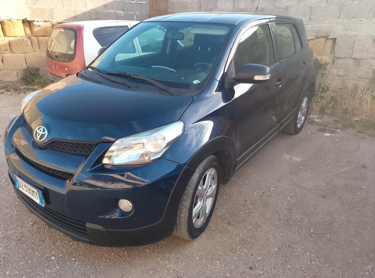 Toyota Urban Cruiser 1.4 D-4D AWD Luxury