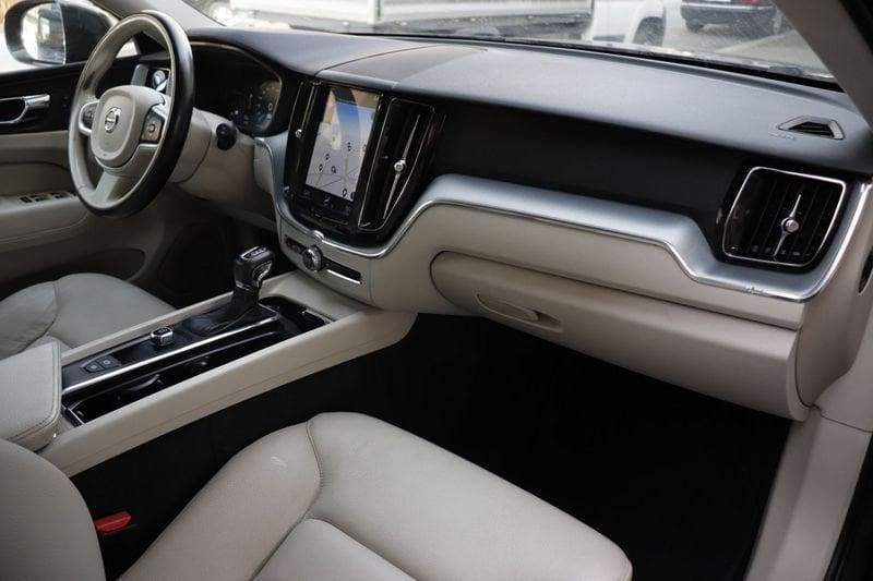 Volvo XC60 D4 AWD Geartronic Business Unicoproprietario