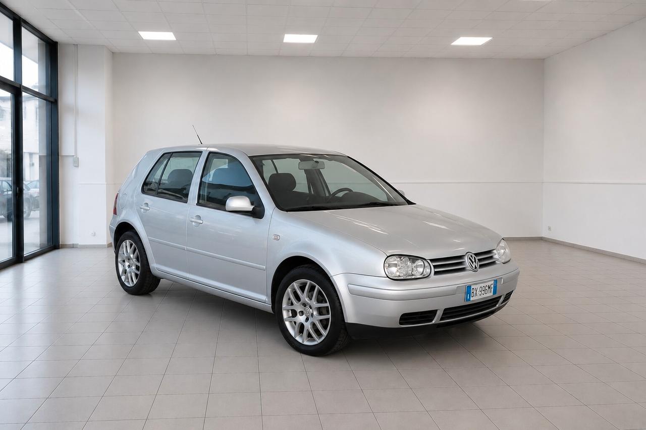 Volkswagen Golf 1.6/102 CV Highline AUTOMATICA OCCASIONE