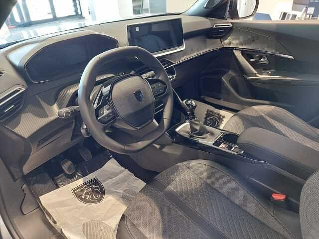 Peugeot 2008 PureTech 100 S&S Allure KM 0