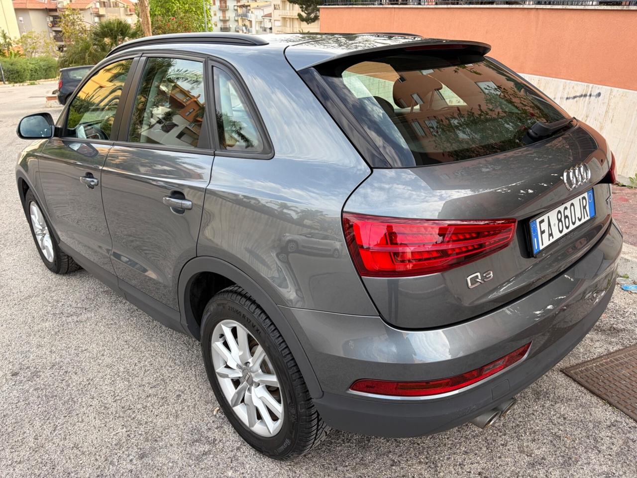 Audi Q3 2.0 TDI 150 CV Sport ok certificati !!!