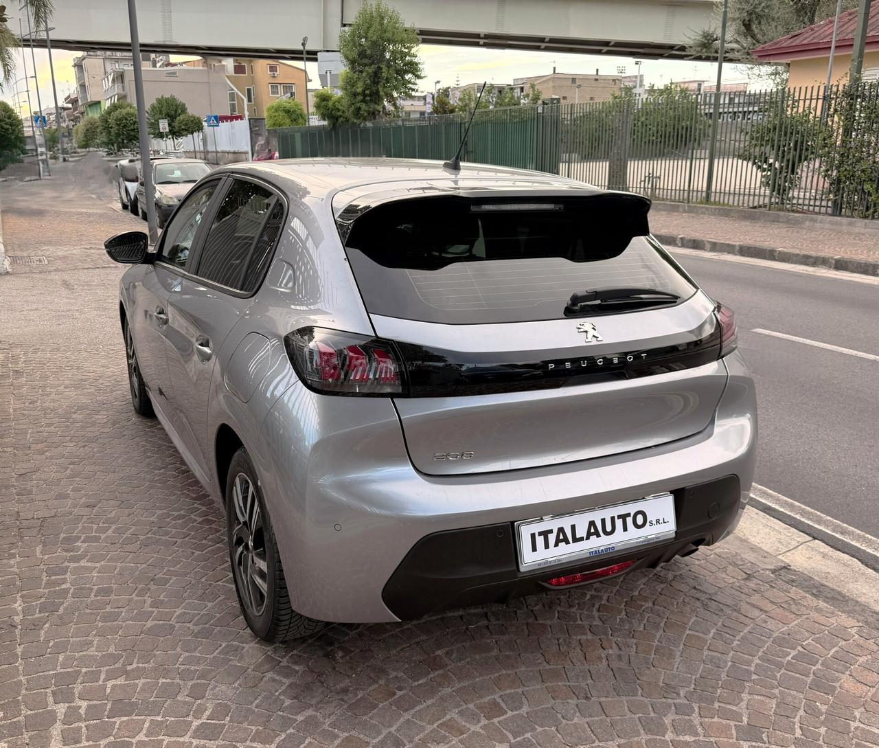Peugeot 208 PureTech 100 Stop&Start EAT8 5 porte Active Pack
