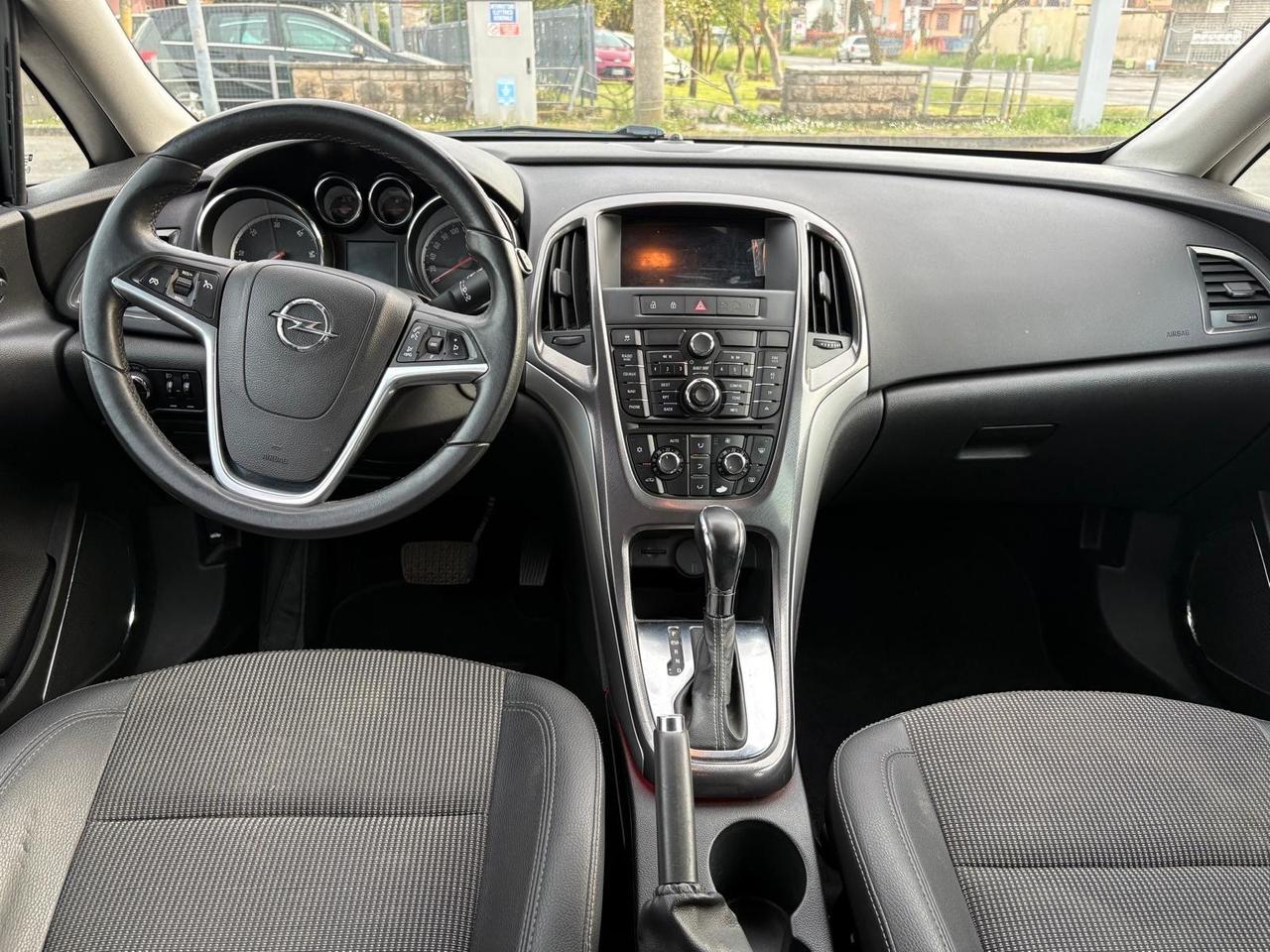 Opel Astra 2.0 CDTI 165CV Sports Tourer Cosmo