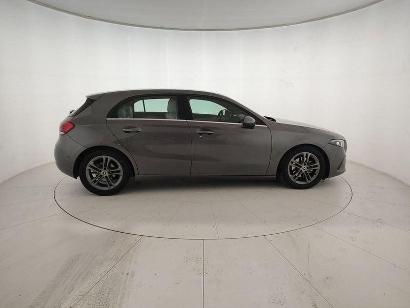 Mercedes-Benz Classe A A 180 d Sport auto