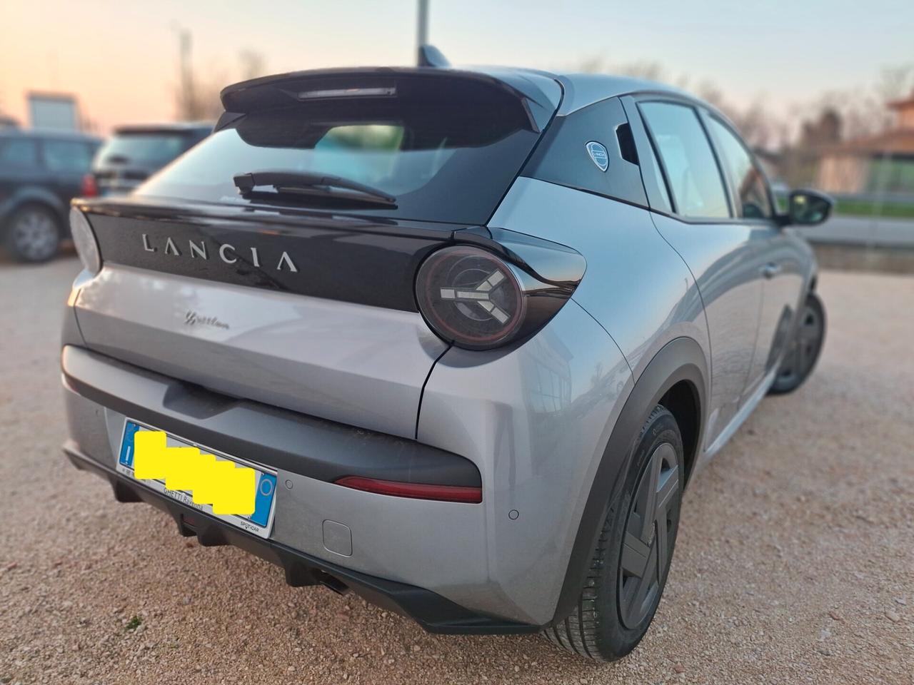 Lancia Ypsilon Hybrid e-DCT, NEOPATENTATI