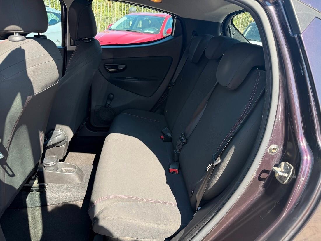 Lancia Ypsilon 1.2 69 CV 5 porte GPL Ecochic Elefantino