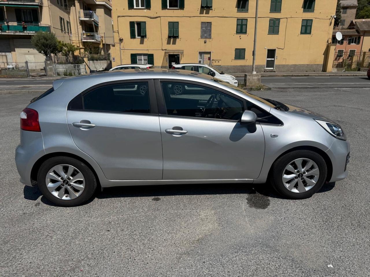 Kia Rio 1.2 CVVT 5p. Cool