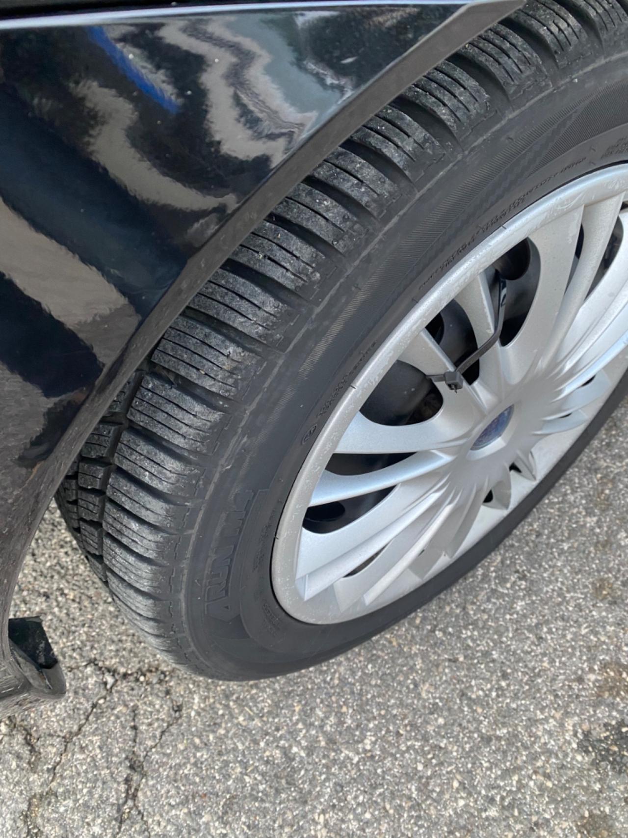 Lancia Ypsilon 1.2 69 CV Diva