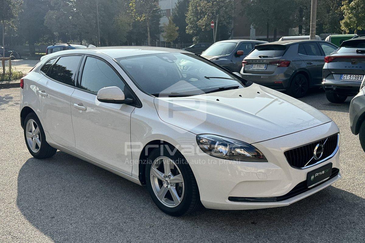 VOLVO V40 D2 Geartronic Kinetic