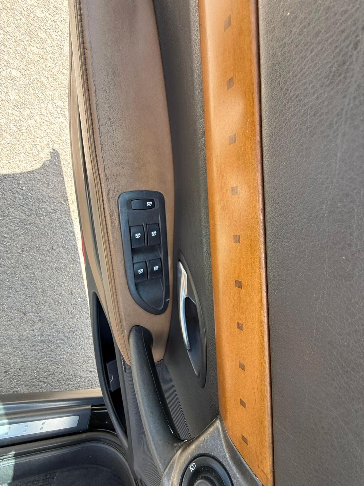 Renault Vel Satis 2.2 16V dCi 140CV Initiale