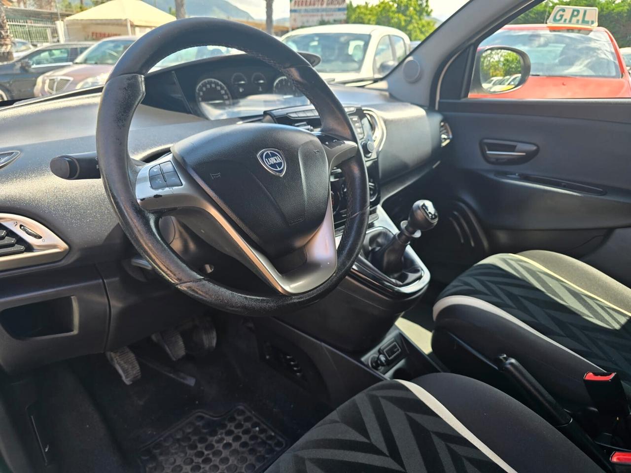 LANCIA Y 0.9METANO 85CV ECOCHIC MYA