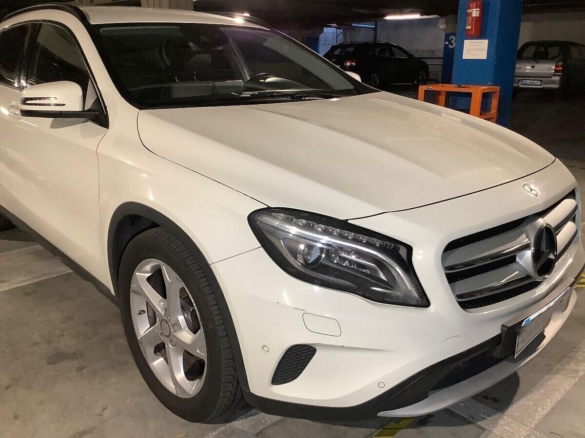 Mercedes-benz GLA 200 GLA 200 d Automatic Business