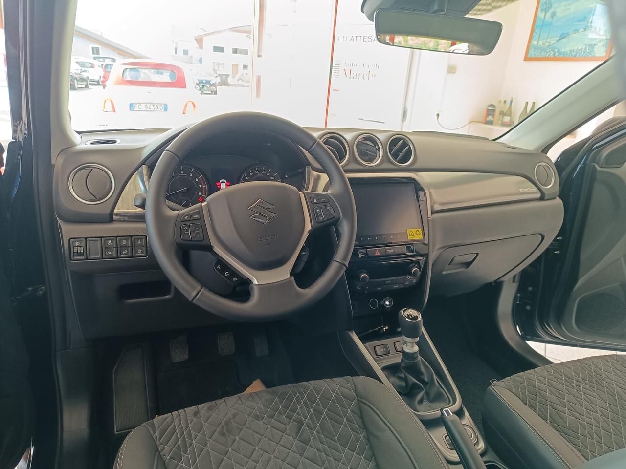 SUZUKI VITARA 1.4 IBRIDA ALLGRIP 4X4 MANUALE BICOLORE