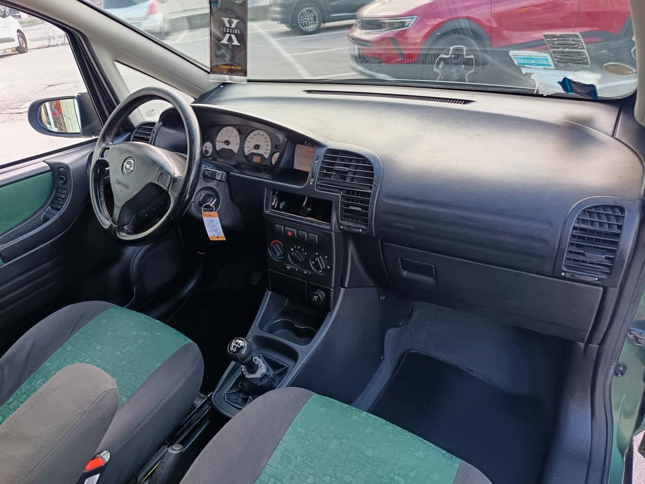 Opel Zafira 1.6cdx 16 v 7 posti