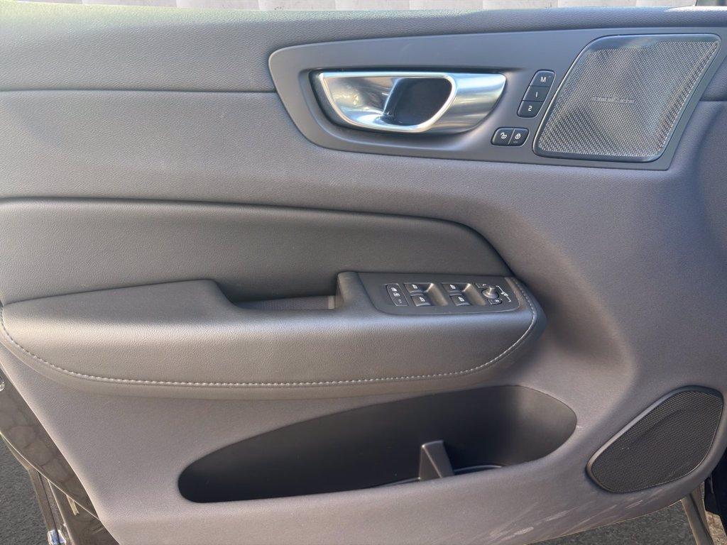 VOLVO XC60 2.0 b4 Plus Dark auto del 2024