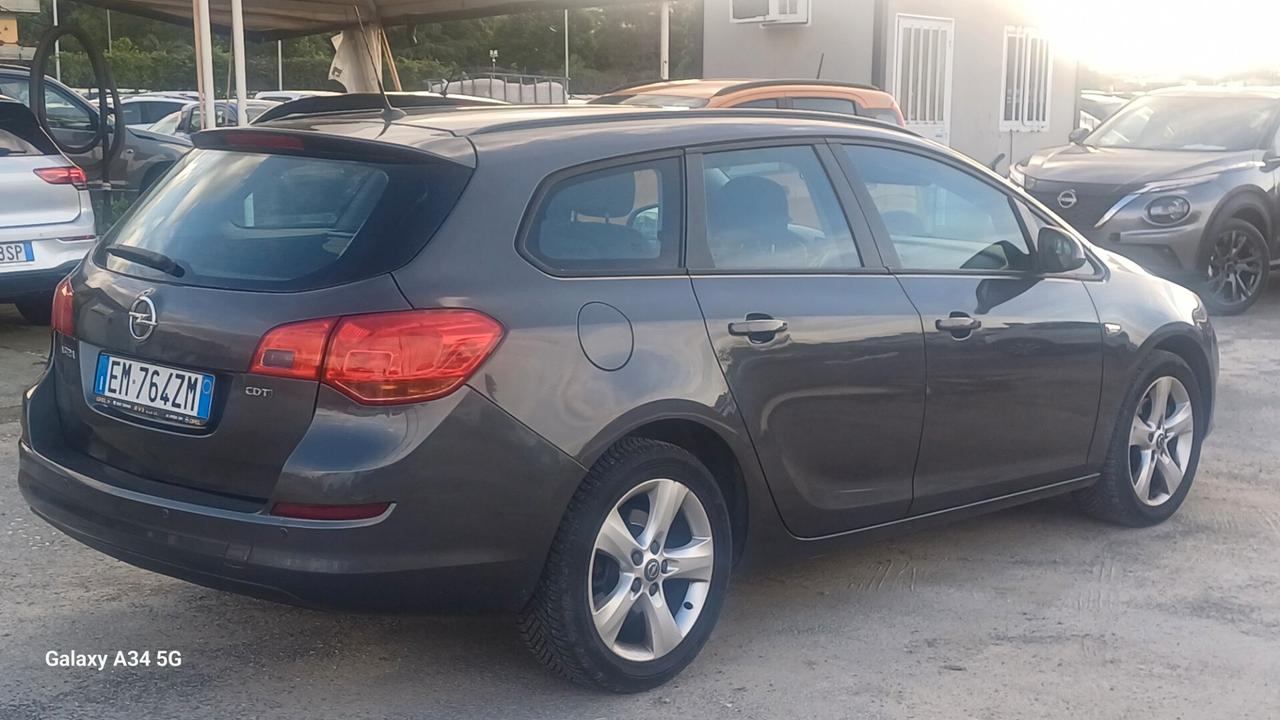 Opel Astra 1.7 CDTI 110CV Sports Tourer Cosmo