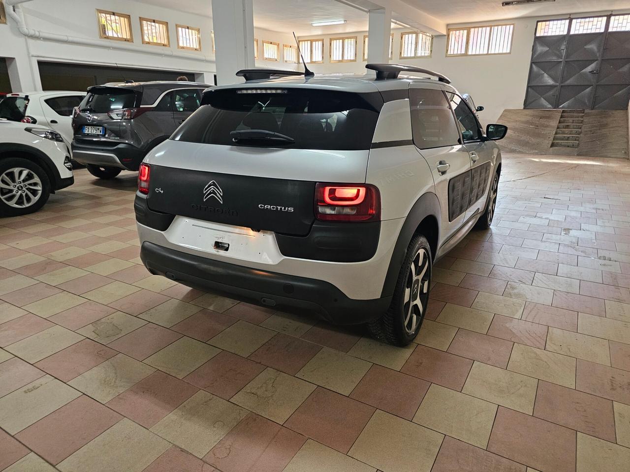 Citroen C4 Cactus BlueHDi 100 S&S ETG6 Shine