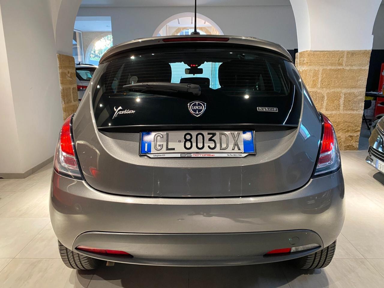 Lancia Ypsilon 1.0 FireFly 5 porte S&S Hybrid Ecochic