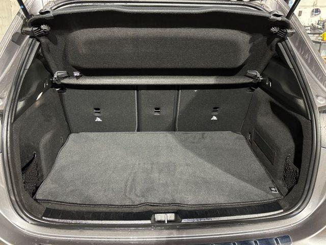 MERCEDES-BENZ GLA 180 d Automatic Business Extra