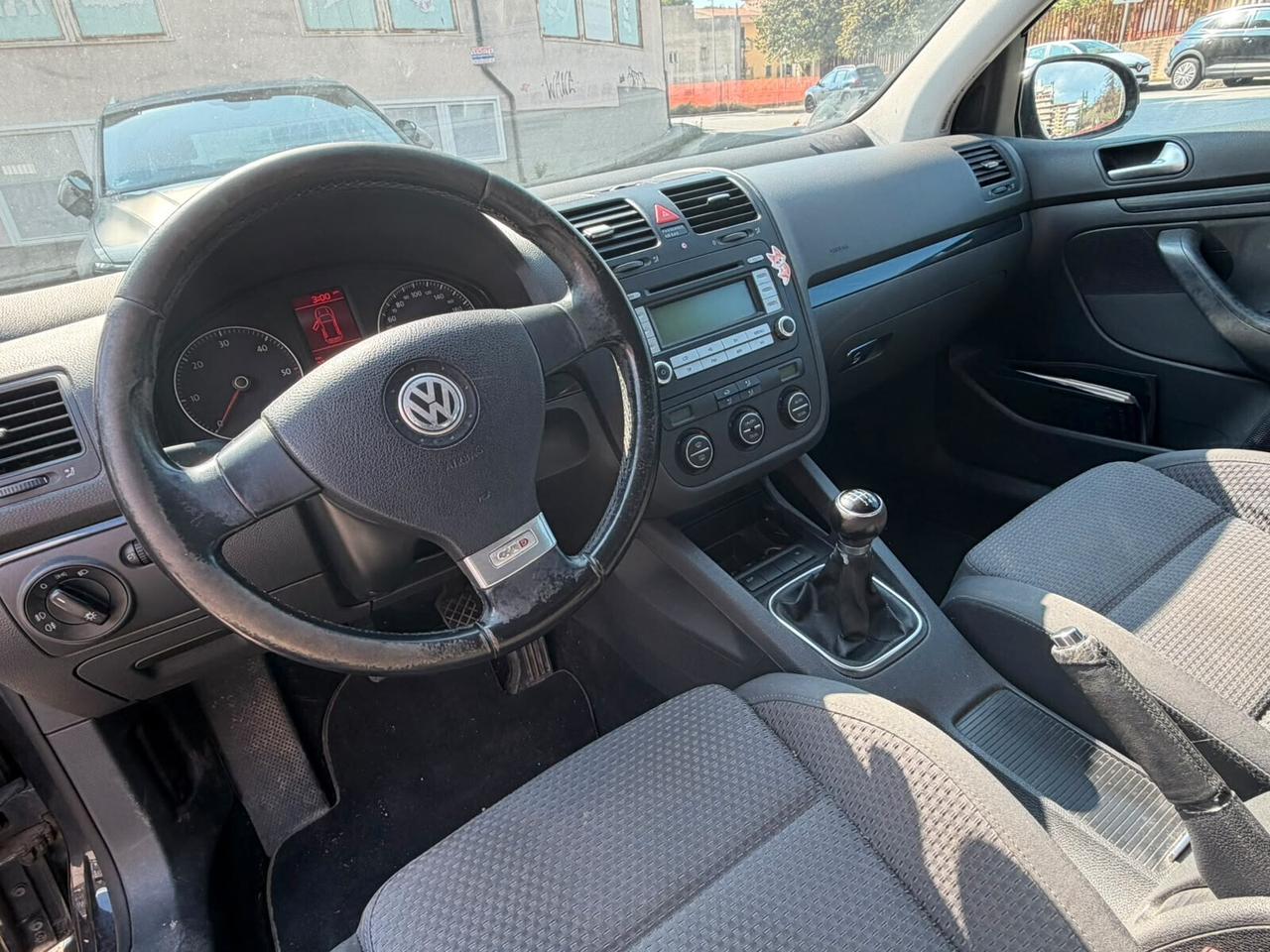Volkswagen Golf 2.0 16V TDI 5p. Sportline