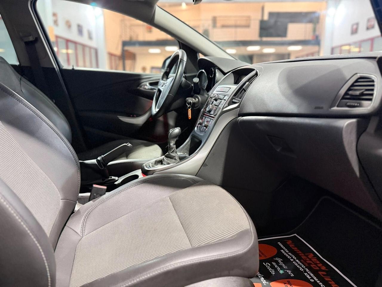 Opel Astra 1.7 Cdti 110cv cosmo tourer 2012