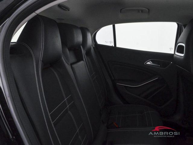 MERCEDES-BENZ GLA 200 200 d Automatic 4Matic Sport
