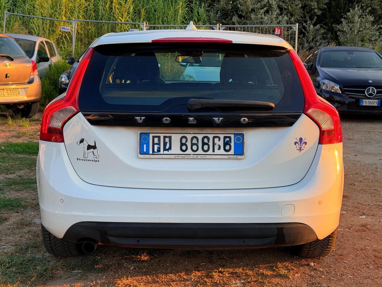 Volvo V60 D3 Summum 2.0 163cv Euro 5 2011