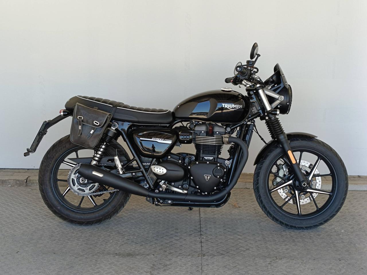 TRIUMPH TRIUMPH STREET TWIN 900