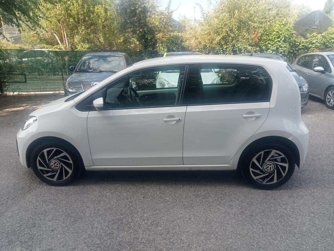 Volkswagen up! 1.0 75 CV 5p. Cambio automatico OK Neopatentati