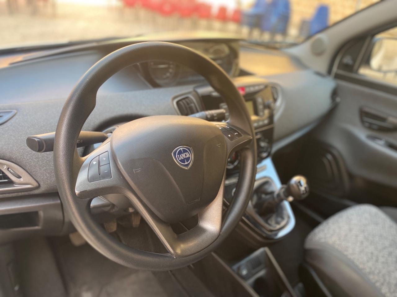 Lancia Ypsilon 1.2 69 CV 5 porte S&S Elefantino Blu