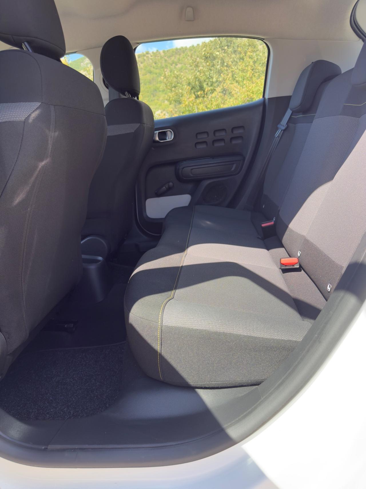 Citroen C3 BlueHDi 100 S&S Business Combi n1