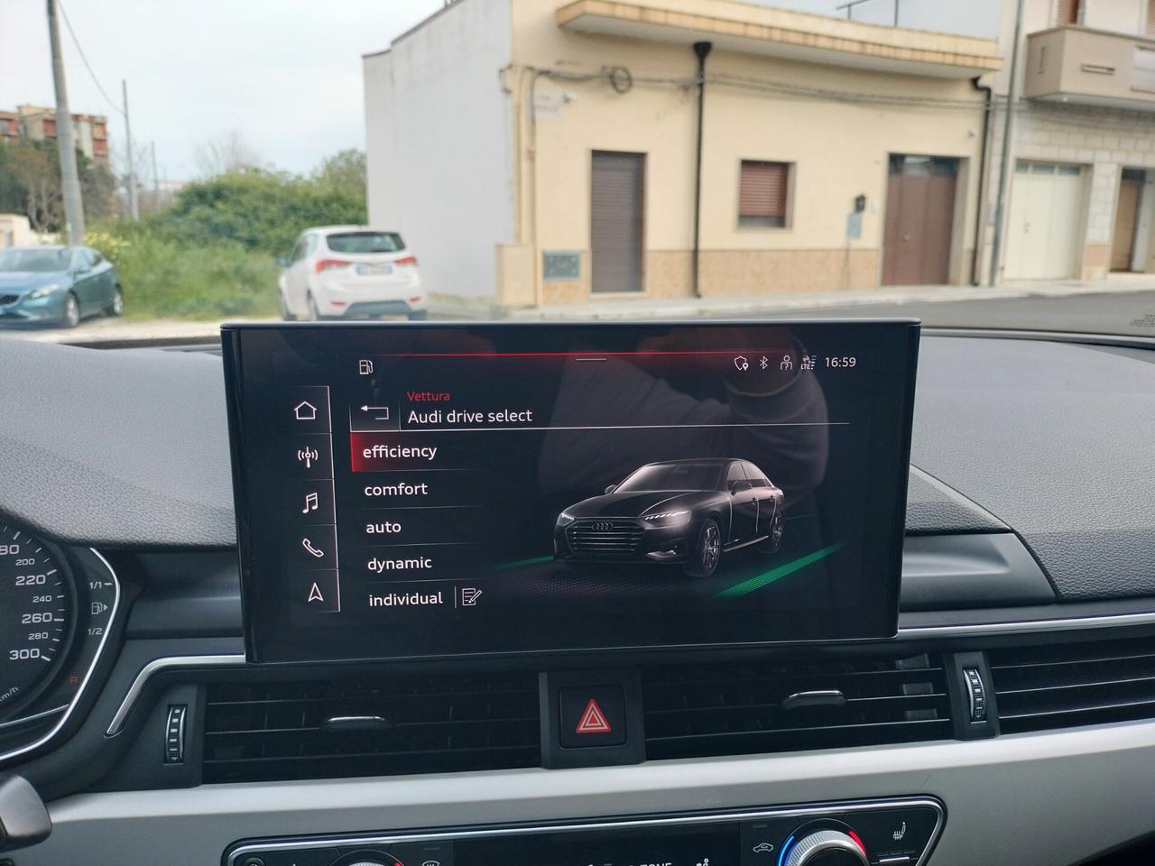 Audi A4 40 TDI S tronic line edition