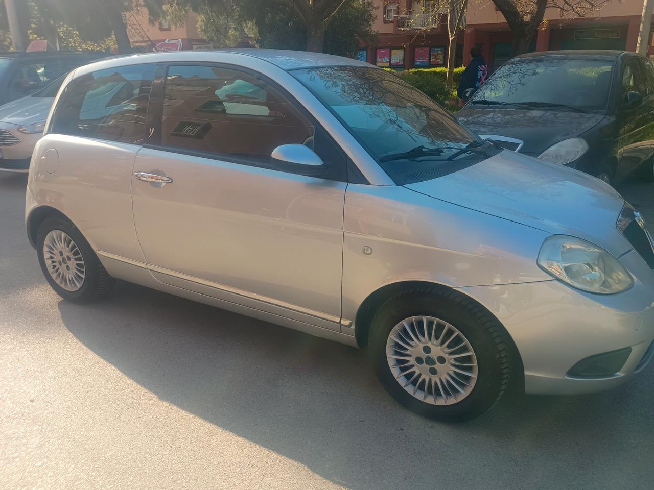 Lancia Ypsilon 1.2 Oro