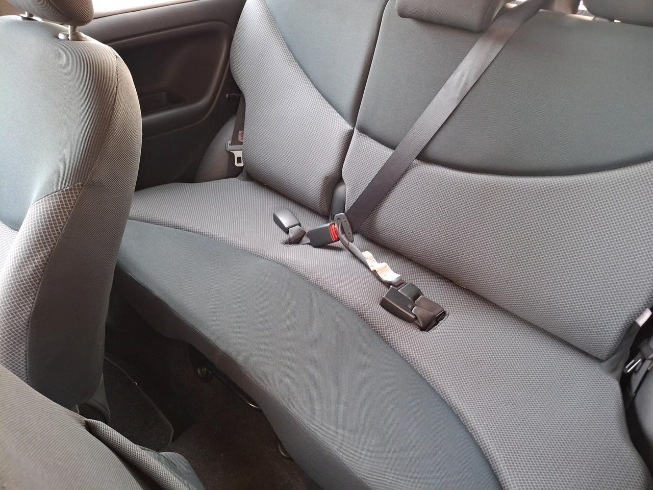 Toyota Yaris 1.0 benzina